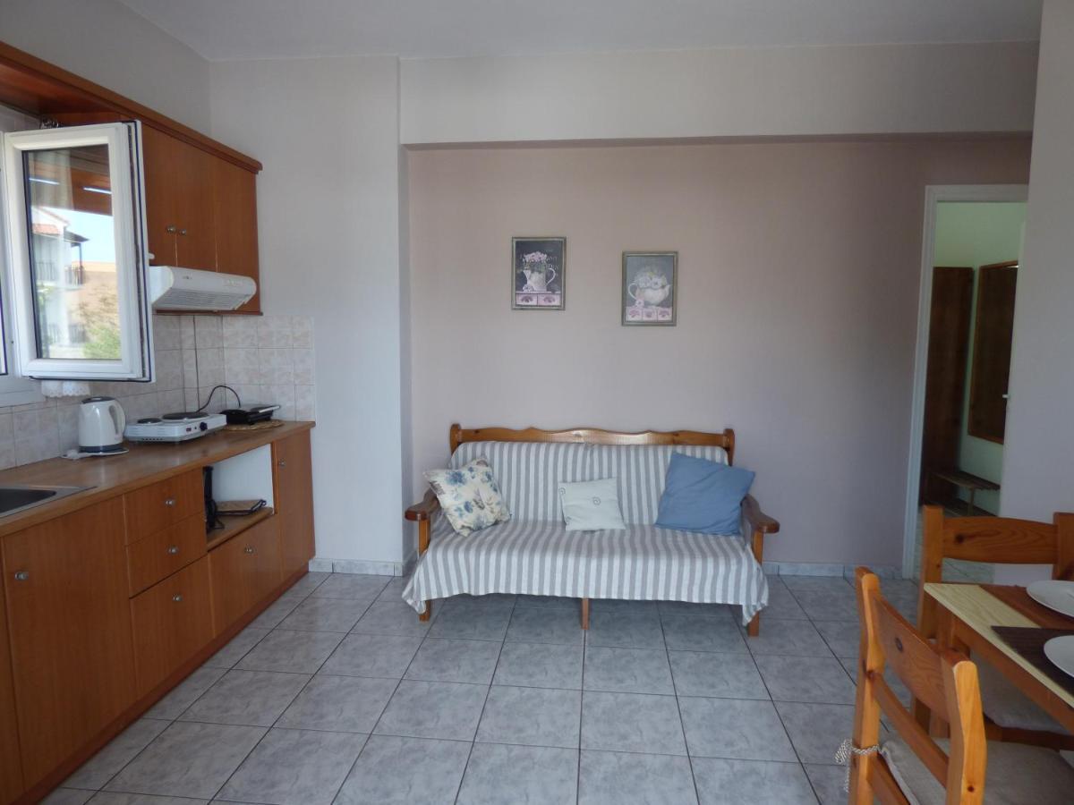 Anna Apartments Аргостолион Екстериор снимка
