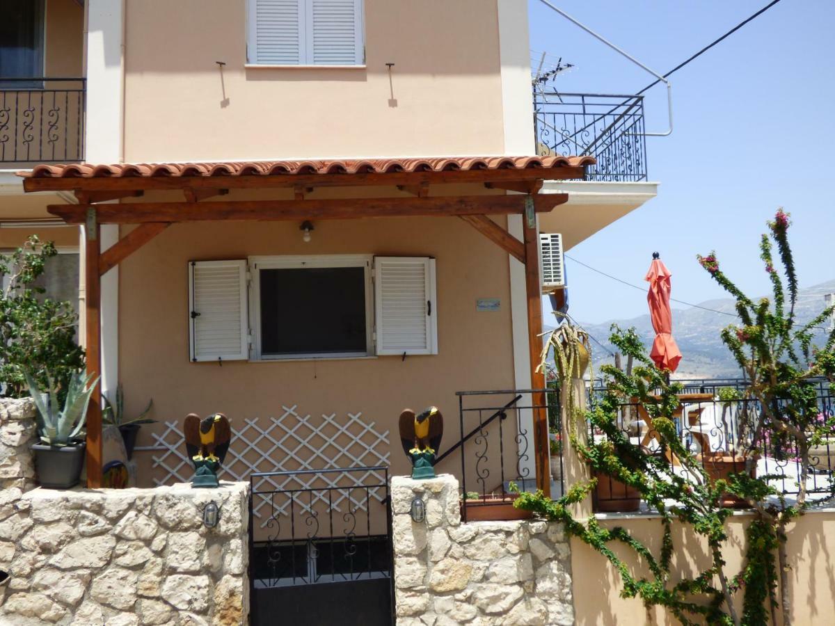 Anna Apartments Аргостолион Екстериор снимка